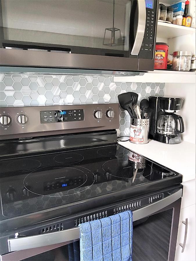Serene 2 Bedroom Condo With Balcony And Lakeview Winnipeg Exterior foto